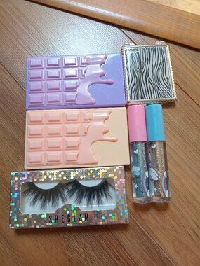 Small Makeup Bundle (BRAND NEW/UNUSED)
